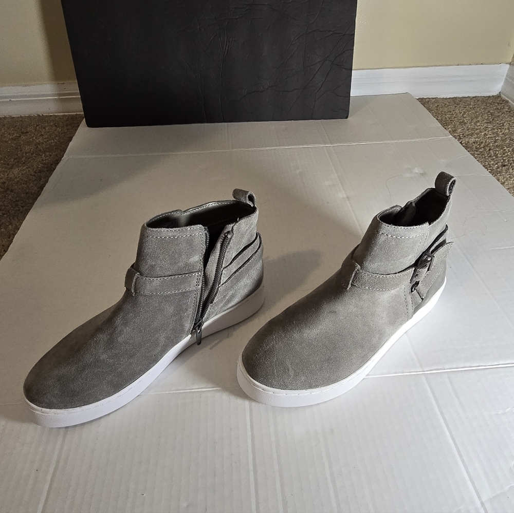 Vionic Splendid Mitzi Womens Grey Lux Comfort Zip Up Sneaker Trainer Size 6